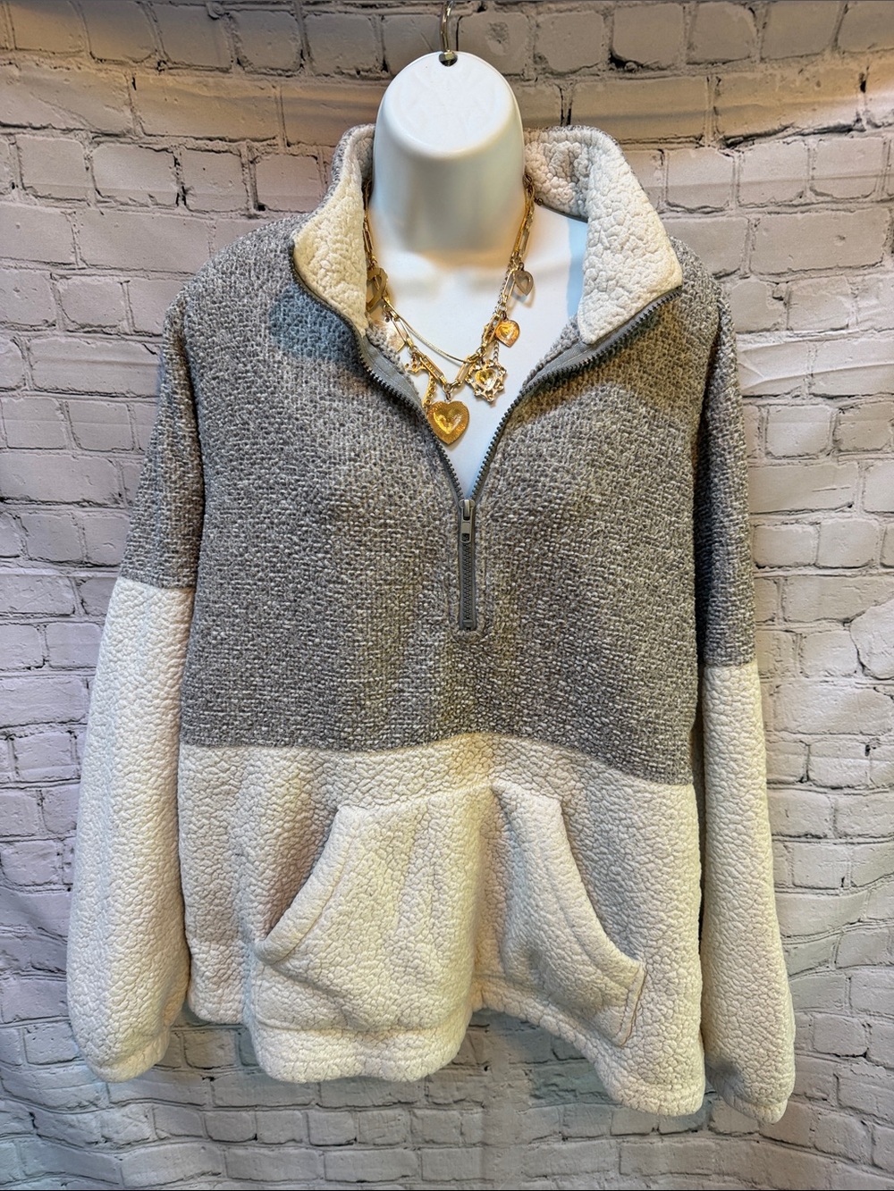3/4 Zip Fleece Grey & Cream Sweatshirt Women’s Size XL